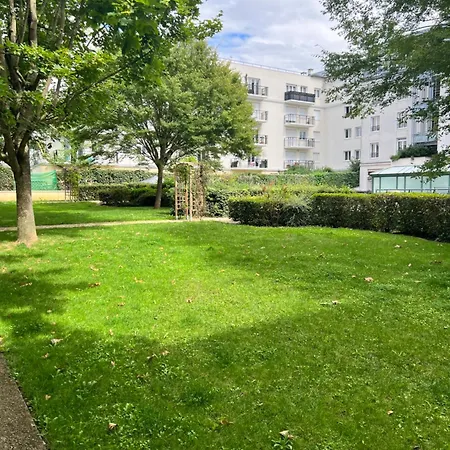 Cosy Disneyland Paris En Face De La Gare Rer Val D'europe *